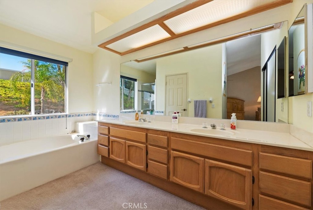 MLS #IV25261910 image #32