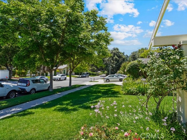 24721 Airville Avenue, Newhall CA: https://media.crmls.org/medias/1f9e0a28-bde4-4a83-98c6-a54429b90d46.jpg