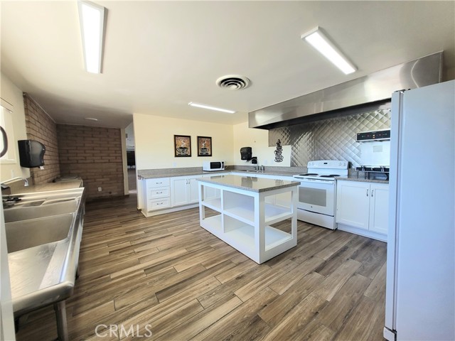 Detail Gallery Image 30 of 33 For 850 S Lyon Ave, Hemet,  CA 92543 - 2 Beds | 1 Baths