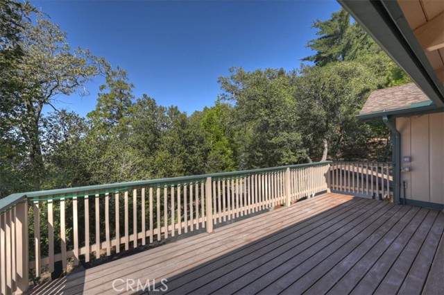 815 Chamois, Crestline, CA 92325