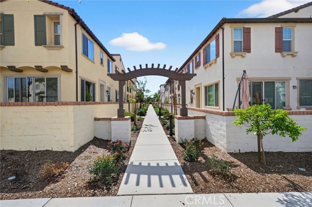Detail Gallery Image 29 of 48 For 2845 E Berry Loop #33,  Ontario,  CA 91761 - 2 Beds | 2 Baths