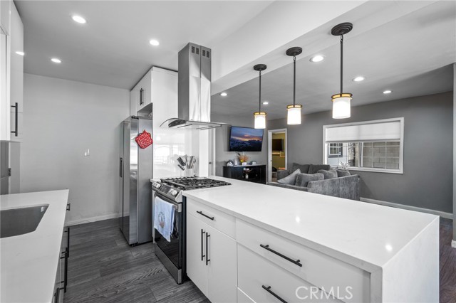Detail Gallery Image 9 of 21 For 22702 Menlo Ave, Torrance,  CA 90502 - 3 Beds | 1 Baths
