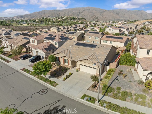 Detail Gallery Image 3 of 61 For 11066 Guffey Ranch Way, Corona,  CA 92883 - 4 Beds | 2 Baths