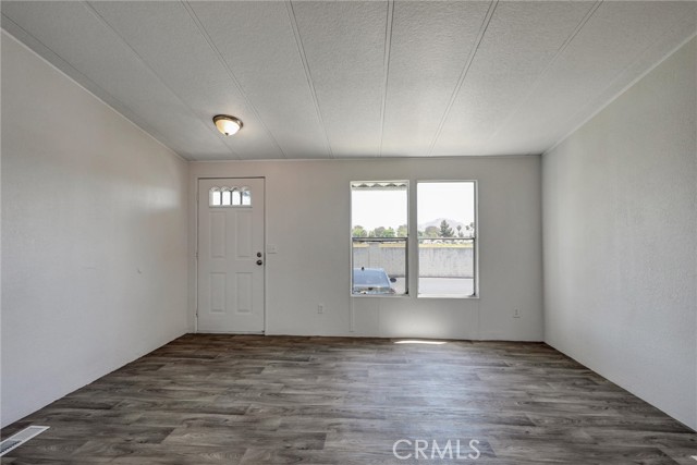 Detail Gallery Image 13 of 37 For 80 E Dawes St #91,  Perris,  CA 92571 - 3 Beds | 2 Baths