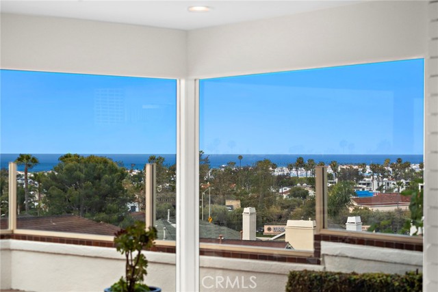 Detail Gallery Image 51 of 61 For 2519 Harbor View Dr, Corona Del Mar,  CA 92625 - 4 Beds | 2/1 Baths