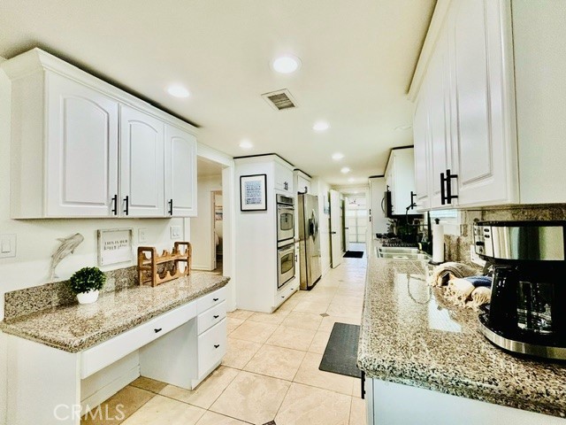 4819 RIVER Avenue, Newport Beach CA: https://media.crmls.org/medias/1fa5a771-74a2-4d7c-8b1c-d4e52d0df2ee.jpg