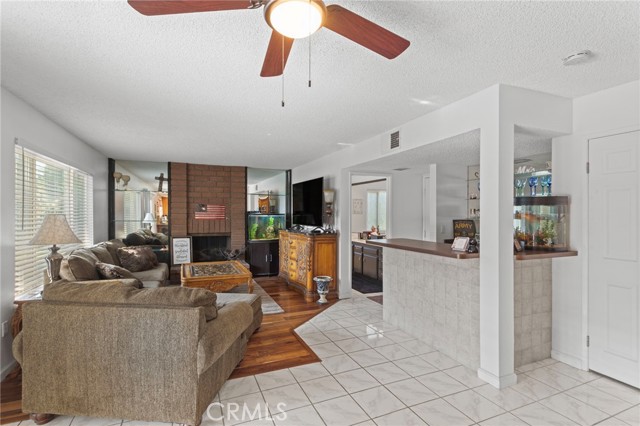 Detail Gallery Image 8 of 47 For 6801 Rycroft, Riverside,  CA 92506 - 4 Beds | 2/1 Baths