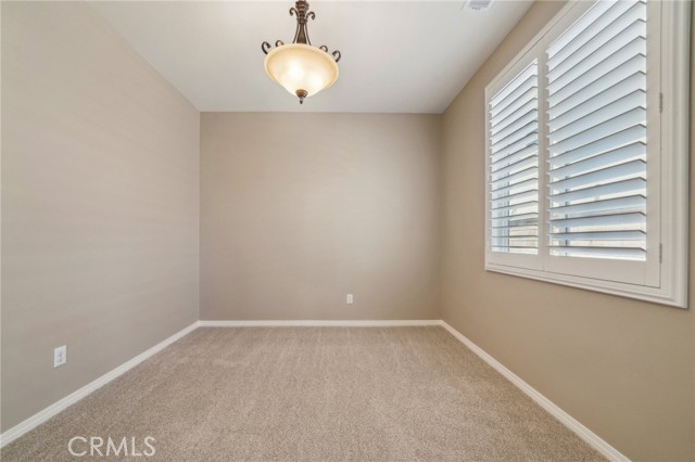 Detail Gallery Image 23 of 40 For 6125 Coopers Hawk Dr, Jurupa Valley,  CA 91752 - 5 Beds | 3/1 Baths
