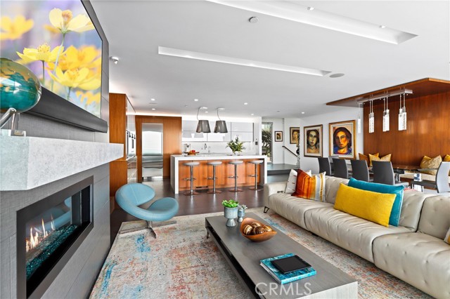 Detail Gallery Image 11 of 73 For 1088 Del Mar Ave, Laguna Beach,  CA 92651 - 4 Beds | 4/1 Baths