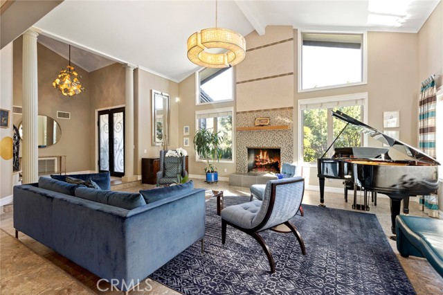 2544 Flintridge Drive photo 6