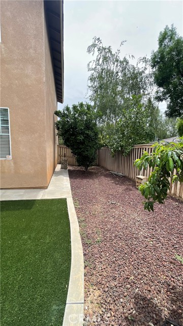 730 Calumet Avenue, Beaumont CA: https://media.crmls.org/medias/1fa81c09-67e4-4ccf-8337-ac39f42ddbe3.jpg