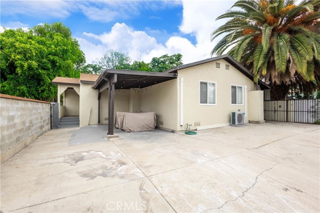 3720 S St Andrews Place, Los Angeles CA: https://media.crmls.org/medias/1fa82c8d-c3ea-4ae9-b565-8b0a46669c62.jpg