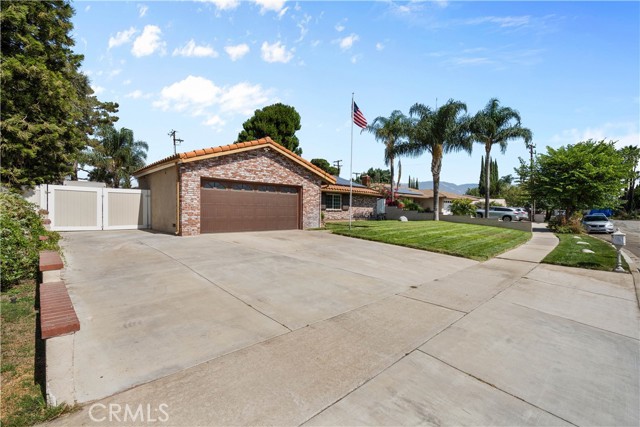 19692 Rowan Avenue, Rialto CA: https://media.crmls.org/medias/1fa88ff3-262b-47e6-95e9-2ae022b4f762.jpg