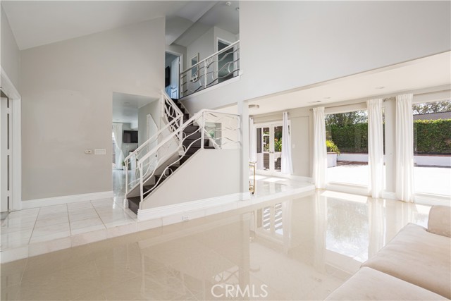 Detail Gallery Image 4 of 25 For 16871 Saybrook Ln, Huntington Beach,  CA 92649 - 3 Beds | 2/1 Baths