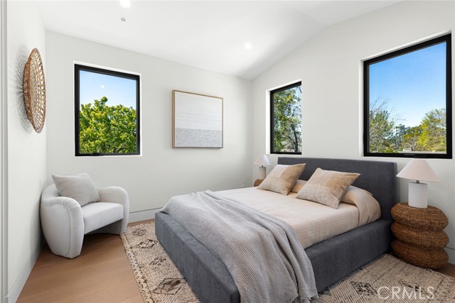 22640 Clarendon Street, Woodland Hills CA: https://media.crmls.org/medias/1fa982db-498d-4343-aeb6-275b5455dbcf.jpg