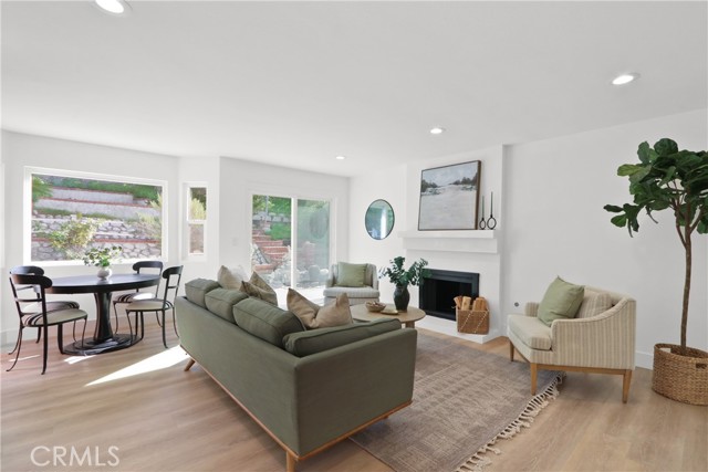 Detail Gallery Image 12 of 22 For 22132 Bellcroft, Lake Forest,  CA 92630 - 4 Beds | 2/1 Baths