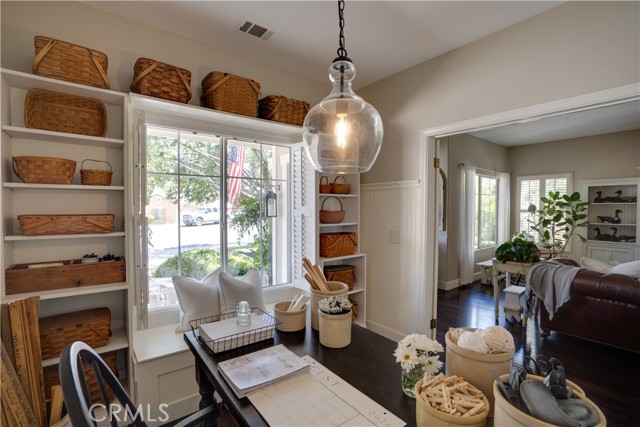 Detail Gallery Image 9 of 71 For 22977 Briarwood Dr, Corona,  CA 92883 - 4 Beds | 2/1 Baths