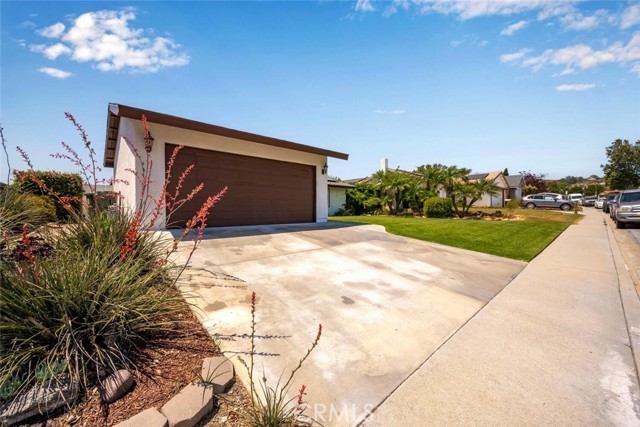 4435 Via Del Prado, Yorba Linda CA: https://media.crmls.org/medias/1fa9f725-3930-43ce-bb67-2e4f480c2bce.jpg