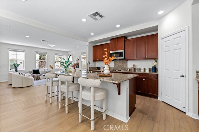 13016 Waterlily Way, Chino CA: https://media.crmls.org/medias/1faab25f-44da-4a26-a6ce-f44952987f82.jpg