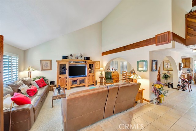 433 Fairway Drive, Palmdale CA: https://media.crmls.org/medias/1faad454-6eba-4c24-862f-4d5efd509957.jpg
