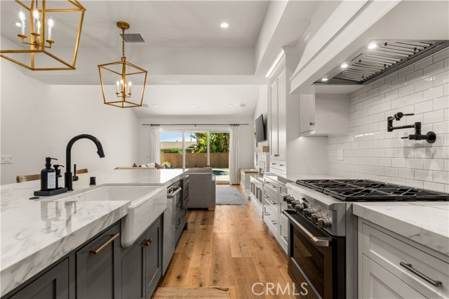 Detail Gallery Image 12 of 48 For 2080 Orange Ave, Costa Mesa,  CA 92627 - 3 Beds | 2 Baths