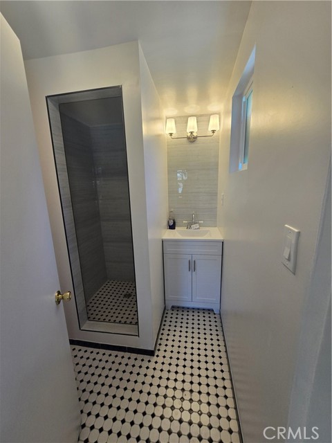Detail Gallery Image 13 of 23 For 3868 E 1st, Los Angeles,  CA 90063 - 2 Beds | 1 Baths