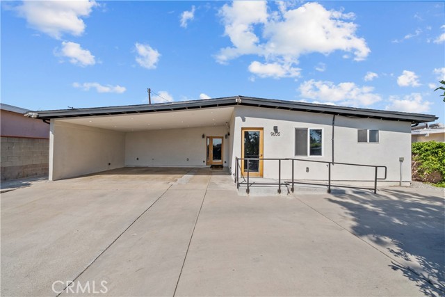 Detail Gallery Image 3 of 44 For 9600 Amboy Ave, Pacoima,  CA 91331 - 7 Beds | 6 Baths