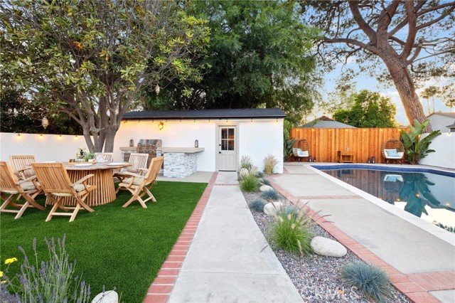 6105 Bellingham Avenue, North Hollywood CA: https://media.crmls.org/medias/1faca5e0-36e0-4379-bfd5-b0a59ad49788.jpg