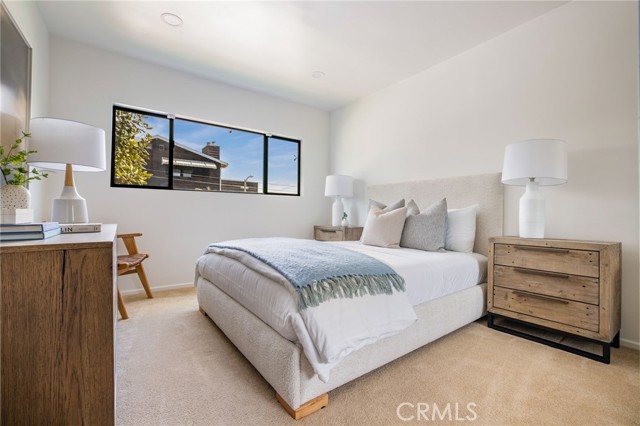 Detail Gallery Image 37 of 52 For 7836 W 81st, Playa Del Rey,  CA 90293 - 4 Beds | 2/1 Baths