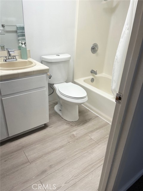135 S Alfred Street, Coalinga CA: https://media.crmls.org/medias/1fad5daa-d923-4a36-a8b9-2386ad2e24dd.jpg