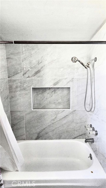 Detail Gallery Image 9 of 14 For 14411 Willow, Hesperia,  CA 92345 - 3 Beds | 2 Baths