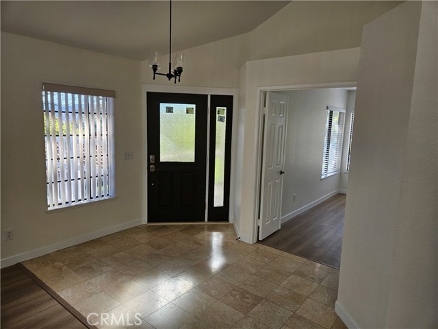 Detail Gallery Image 14 of 33 For 24825 Laurelcrest, Stevenson Ranch,  CA 91381 - 4 Beds | 3 Baths