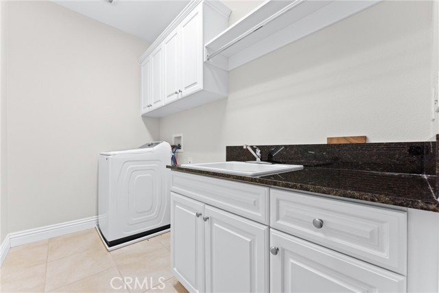 Detail Gallery Image 23 of 49 For 679 E Boxwood Ln, Azusa,  CA 91702 - 5 Beds | 4/1 Baths