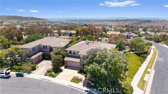 11 Chaparral Court, Rancho Santa Margarita CA: https://media.crmls.org/medias/1faf4463-71d5-4056-a930-0cb6b8c48574.jpg