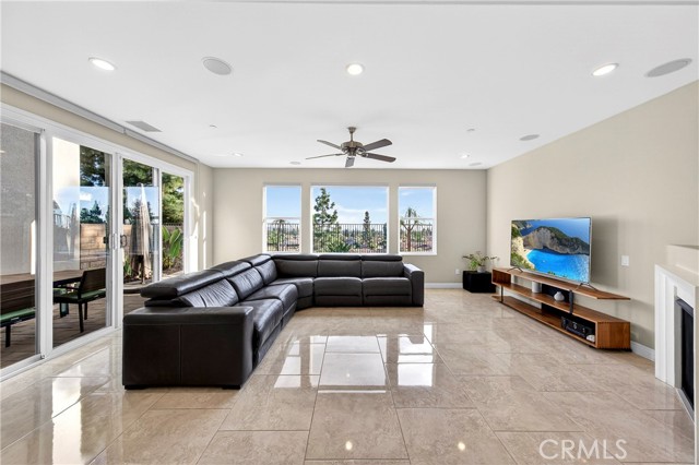 Detail Gallery Image 4 of 24 For 2976 E Coalinga, Brea,  CA 92821 - 4 Beds | 2/1 Baths