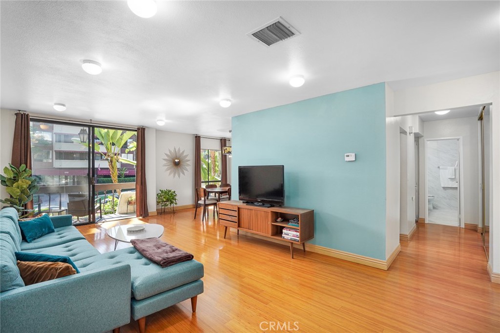 1750 Camino Palmero Street 334, Los Angeles, CA 90046
