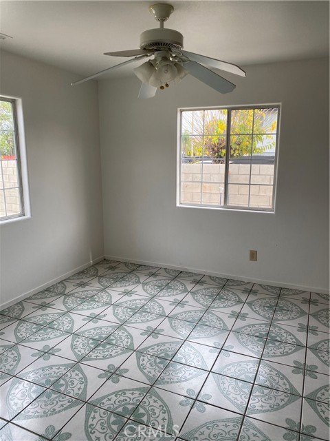 Detail Gallery Image 6 of 9 For 217 E 5th, Perris,  CA 92570 - 8 Beds | 5/1 Baths