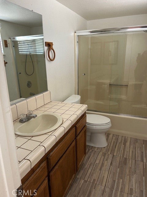 7427 Oxford Avenue, Hesperia CA: https://media.crmls.org/medias/1fb23ba9-9248-4d63-a1c3-7dcfcef2af6d.jpg