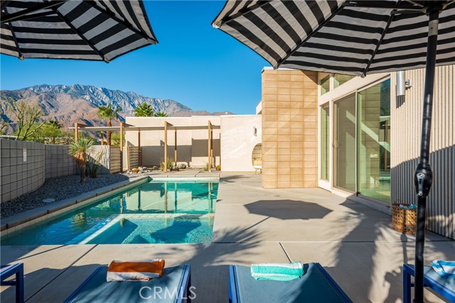 Detail Gallery Image 7 of 37 For 1126 Lucent Ct, Palm Springs,  CA 92262 - 3 Beds | 3 Baths