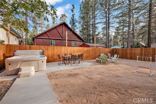Detail Gallery Image 28 of 32 For 40221 Esterly Ln, Big Bear Lake,  CA 92315 - 3 Beds | 2/1 Baths