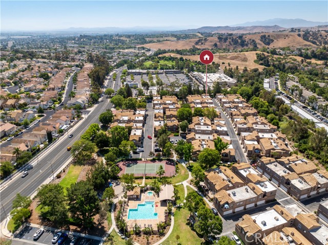 Detail Gallery Image 14 of 15 For 2532 Moon Dust Dr #E,  Chino Hills,  CA 91709 - 2 Beds | 2 Baths