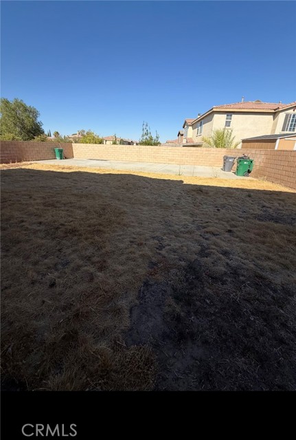 39426 Oxford Road, Palmdale CA: https://media.crmls.org/medias/1fb38b11-d1f2-4ad7-8d58-4aeb2dd76e25.jpg