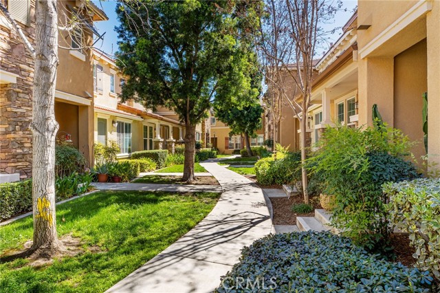 Detail Gallery Image 5 of 45 For 30505 Canyon Hills, Lake Elsinore,  CA 92532 - 2 Beds | 2/1 Baths