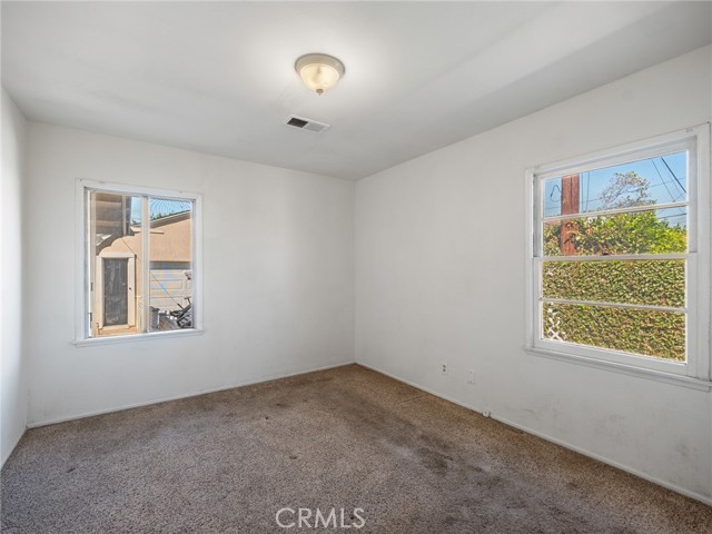 22933 Kent Avenue photo 22