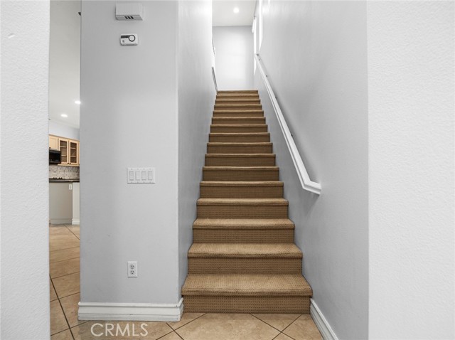 28911 Mirada Circulo, Valencia CA: https://media.crmls.org/medias/1fb5ed1a-8415-464c-a63f-d08d569a20b3.jpg