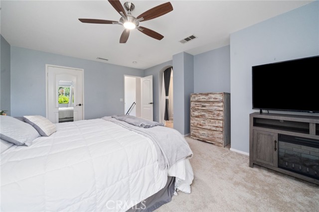 Detail Gallery Image 18 of 35 For 16741 Tim Ln, Van Nuys,  CA 91406 - 4 Beds | 3 Baths