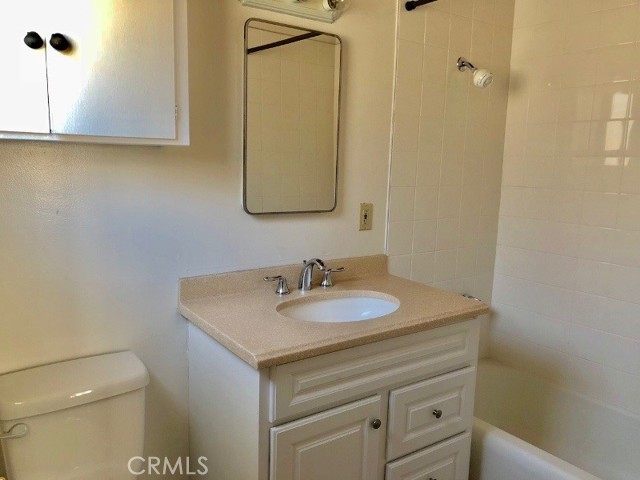 1102 7th Place full bath