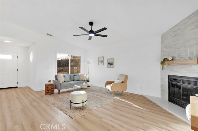 Detail Gallery Image 7 of 41 For 12525 Ninth, Victorville,  CA 92395 - 3 Beds | 2 Baths