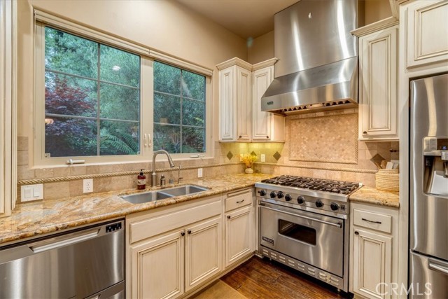 Detail Gallery Image 21 of 56 For 977 Jacqueline Pl, Nipomo,  CA 93444 - 3 Beds | 3 Baths