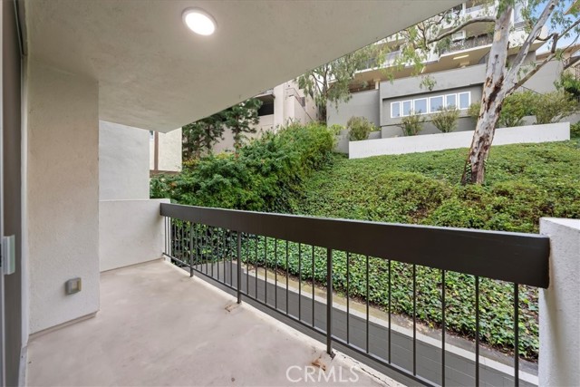 28121 Highridge Road, Rolling Hills Estates, California 90275, 2 Bedrooms Bedrooms, ,2 BathroomsBathrooms,Residential,Sold,Highridge,SB22260467